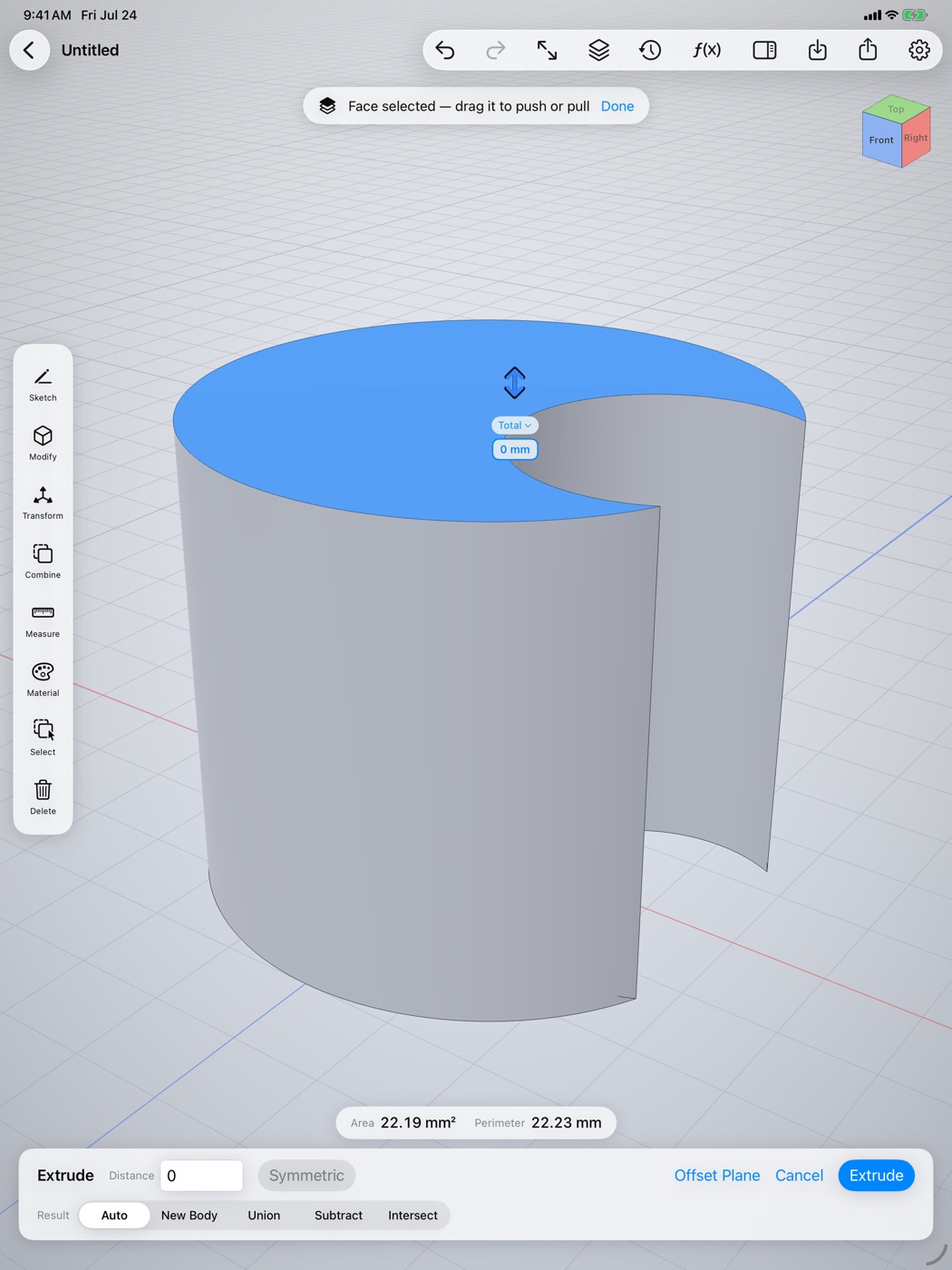 Push/pull extrude with a selected face and live distance readout